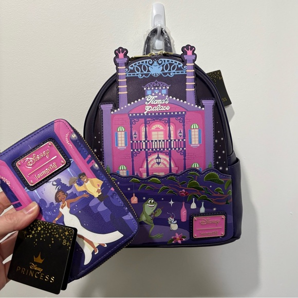 Loungefly x DisneyPrincess & The Frog Tiana’s Place Mini...